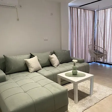 Apartment Glass *